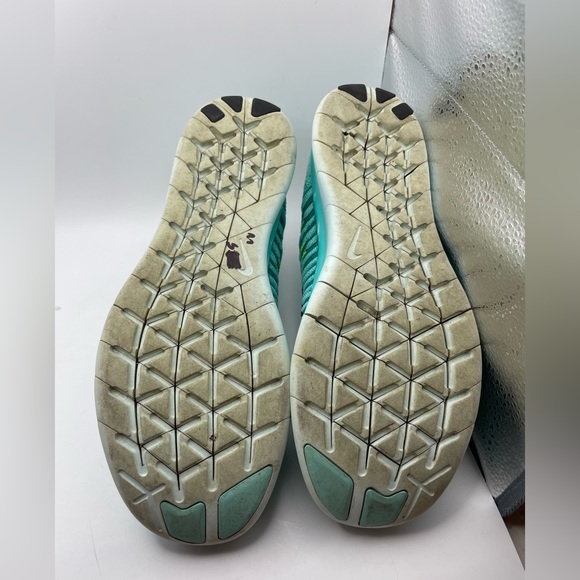 Nike Free RN Flyknit women’s green sneakers size 9.5 - Picture 10 of 10